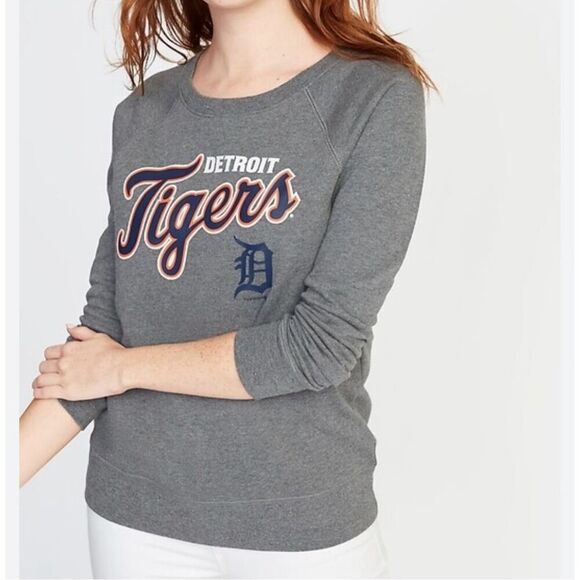 MLB Detroit Tigers Logo Graphic Raglan Sweatshirt - Picture 1 of 8